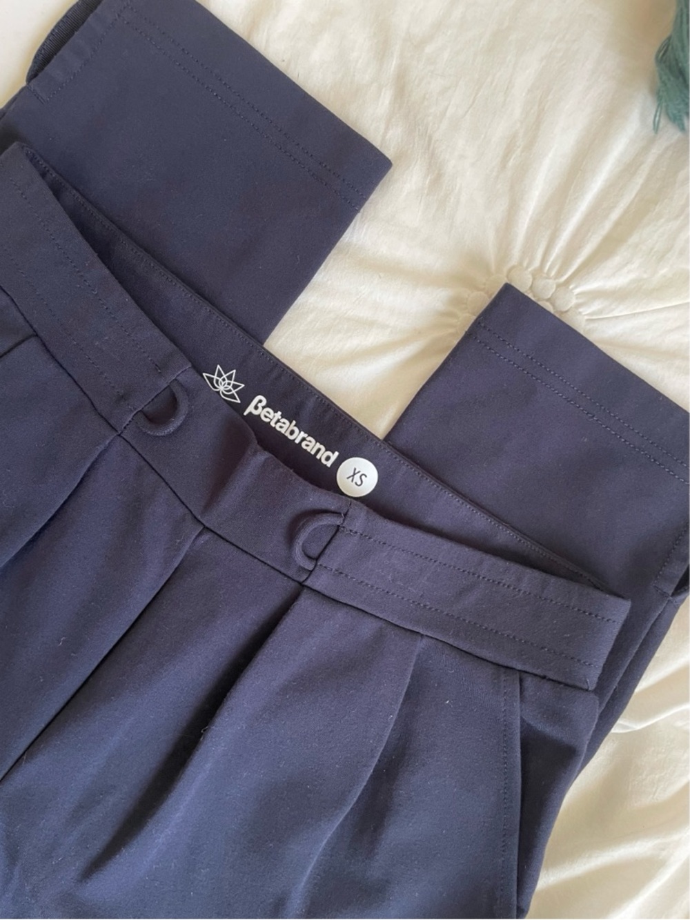 Betabrand Navy Pleated High-Waist Split Ankle Hem Pants size XS